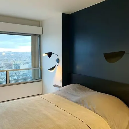Rare 75m2 Parisian Apartment, Breathtaking Views! Appartamento