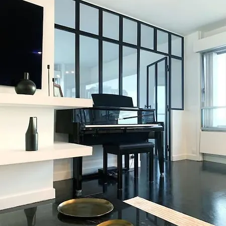 Rare 75m2 Parisian Apartment, Breathtaking Views!